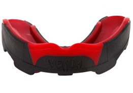 Venum Predator Mouthguard-Black/Red (100)